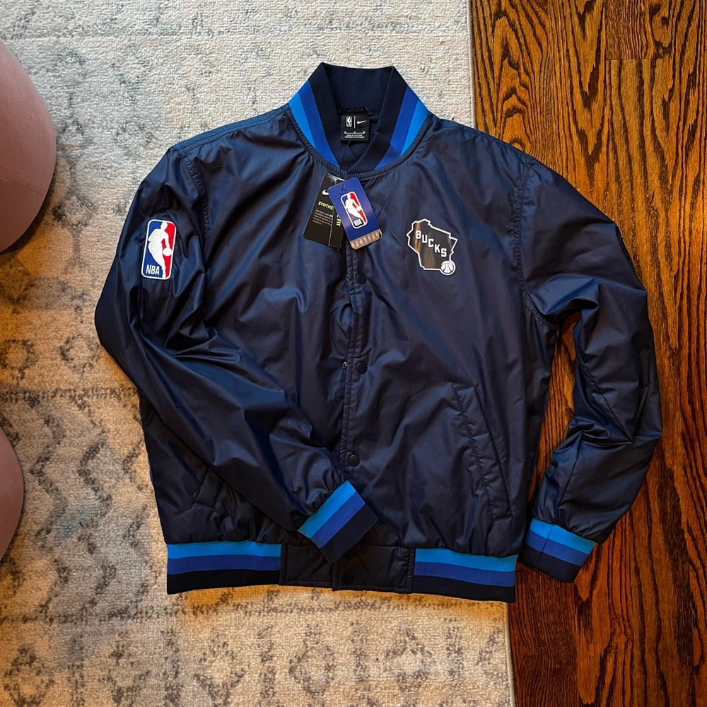 Milwaukee Bucks NikeCity Edition Full-Zip Jacket - MEDIUM - **NEW**